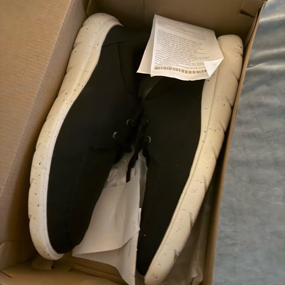 SPY Men's Black Boat Shoes - Picture 2 of 4